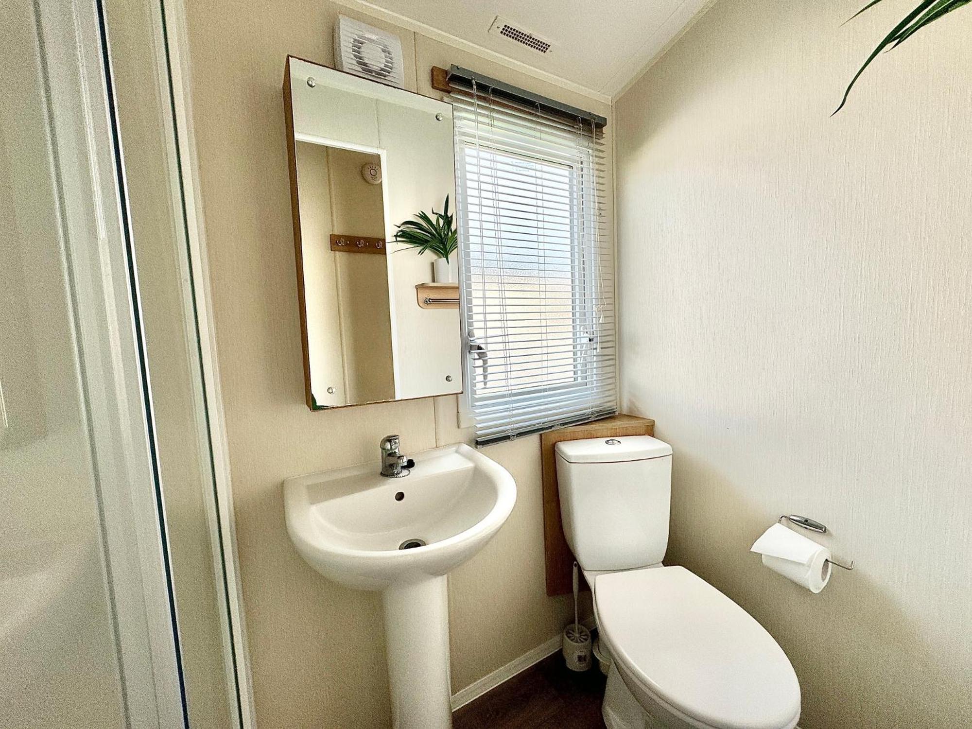 Haven Seashore Holiday Park Caister-on-Sea Exterior photo